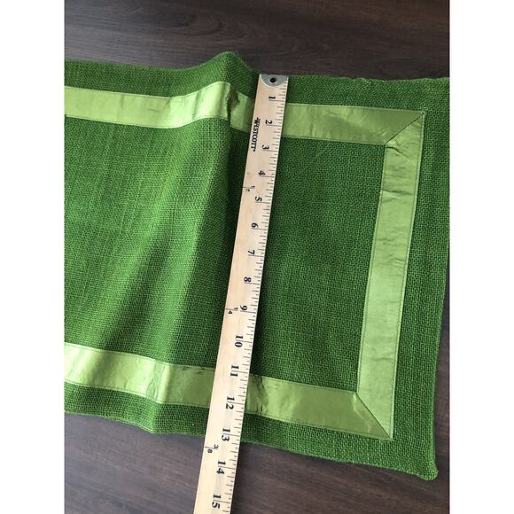 Set of 8 Holiday Table Placemats And Runner Burlap Look Satin Ribbon Christmas - Picture 3 of 9